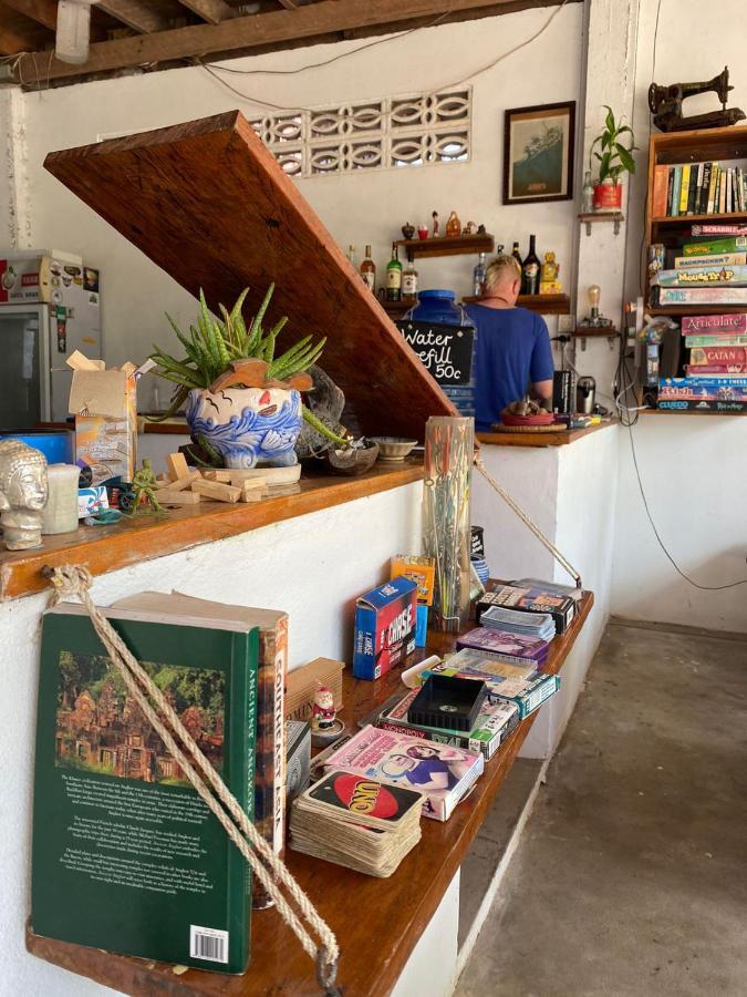 The Hornbill Hostel Ko Rong Sanloem Eksteriør bilde