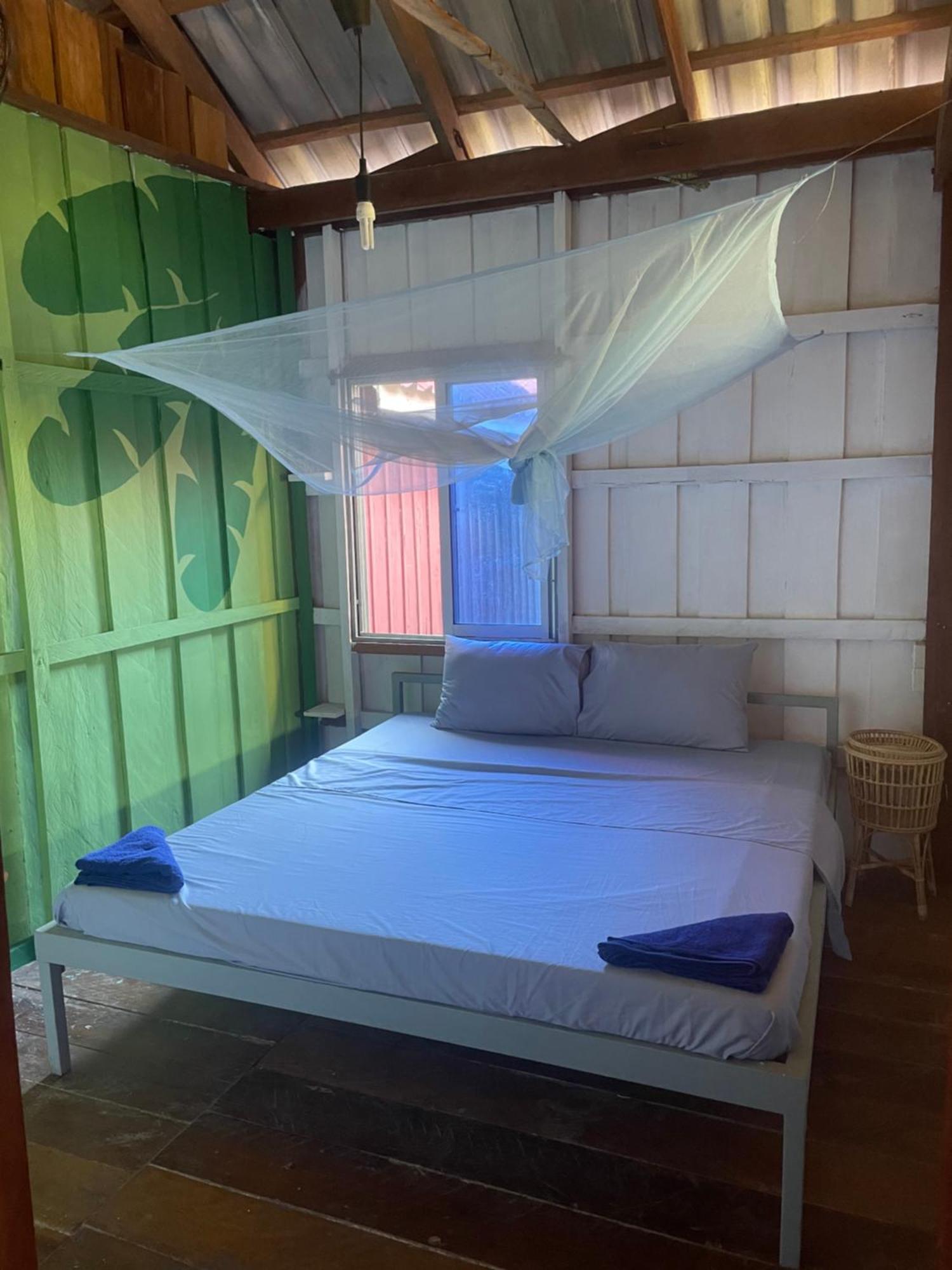 The Hornbill Hostel Ko Rong Sanloem Eksteriør bilde